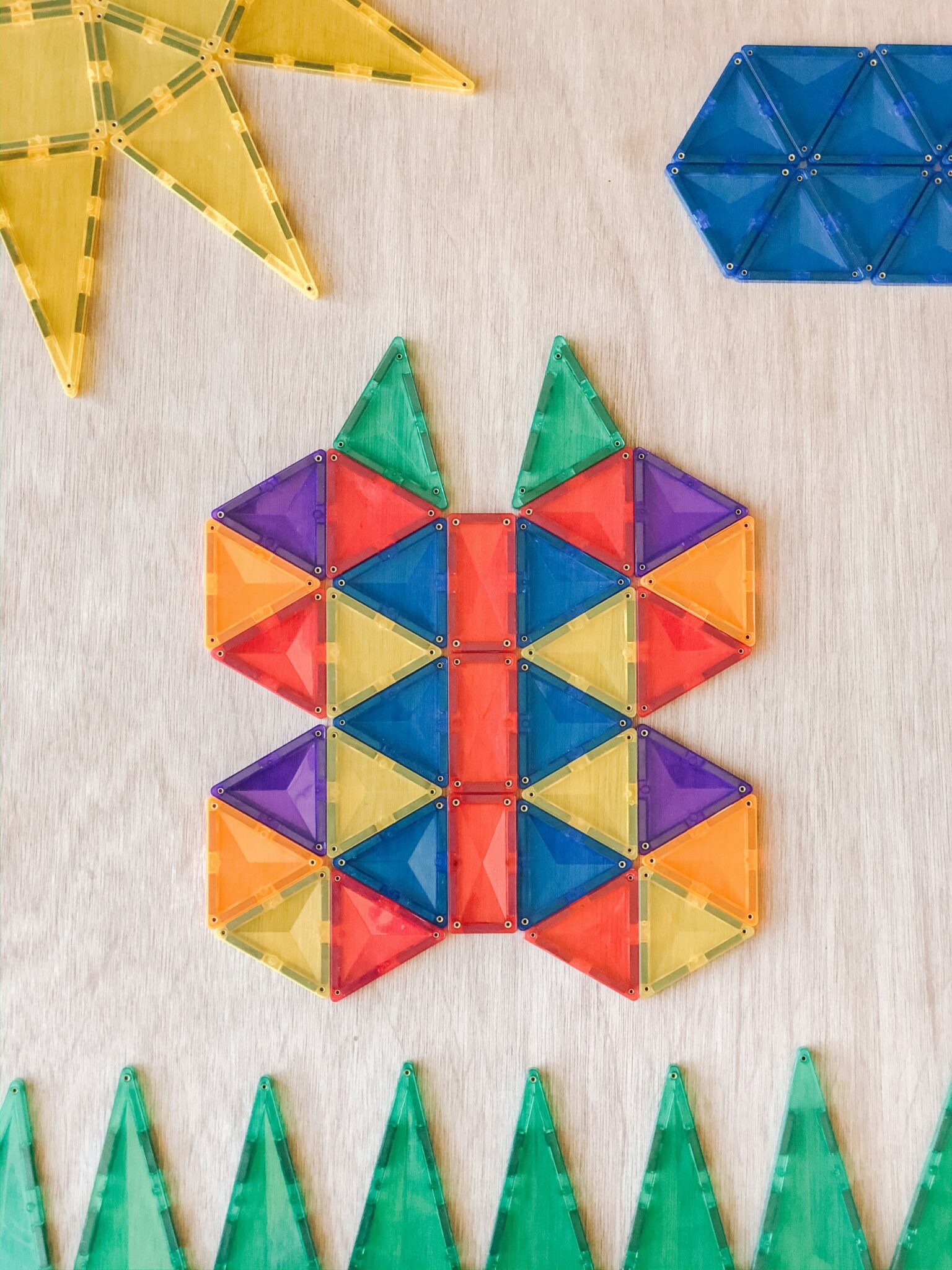 CONNETIX Magnetic Tiles -  Rainbow Starter Pack - 60 Piece