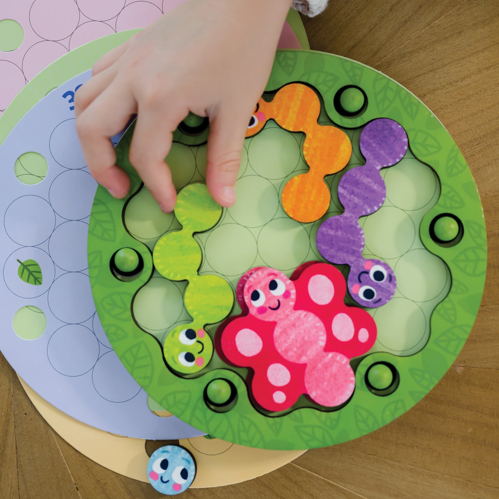 Peaceable Kingdom - Color Clue Caterpillars - Magnetic Puzzles