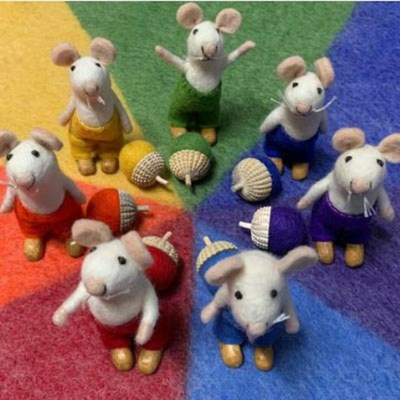 PAPOOSE Rainbow Mice Felt - Set of 7