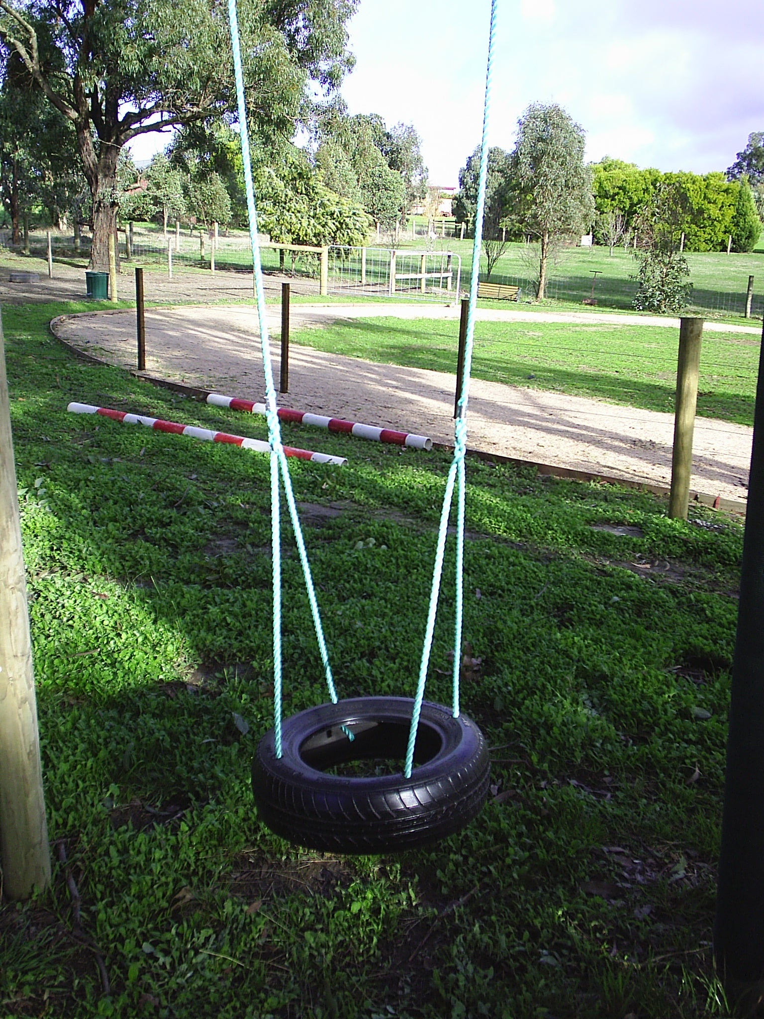 Outdoor Play Equipment - Horizontal Tyre Swing - 2/4 Point