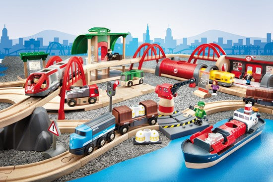 BRIO Train Set - Deluxe Railway - 87 PC - 33052