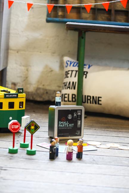 MAKE ME ICONIC Small Parts Kit