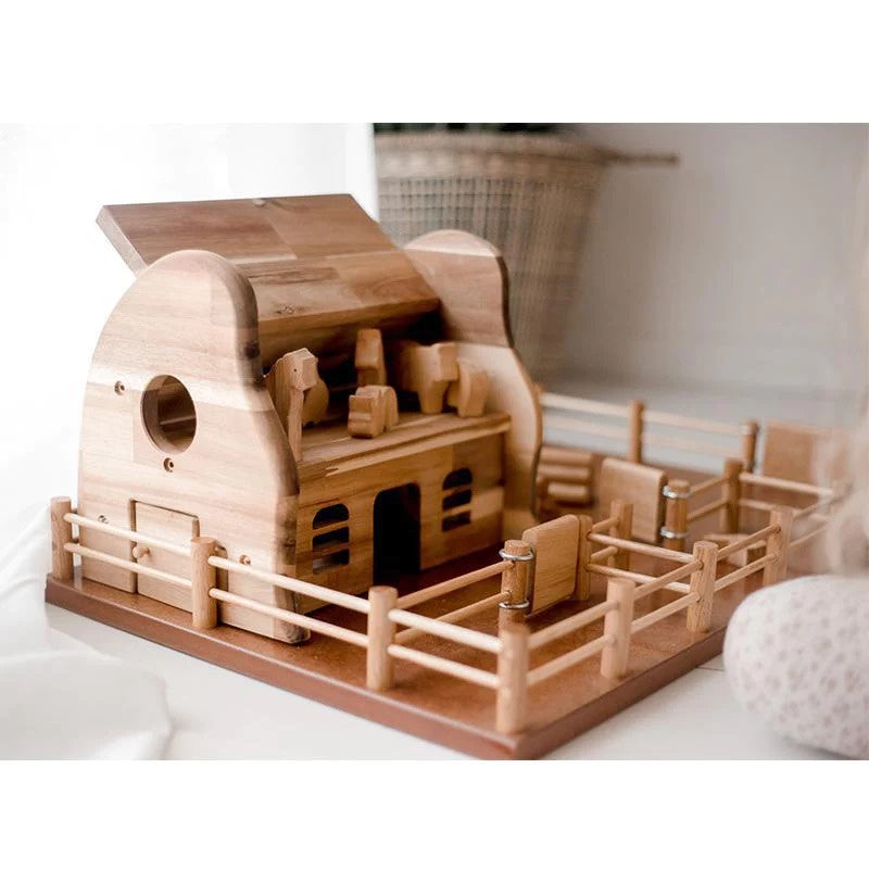 Qtoys - Farm Barn -  Wooden
